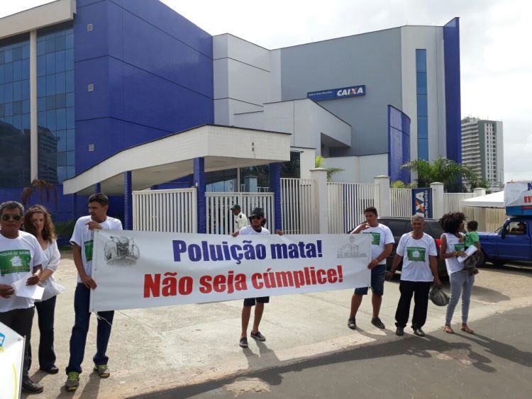 VÍDEO / AÇAILÂNDIA - Moradores de Piquiá de Baixo protestam contra demora de reassentamento
